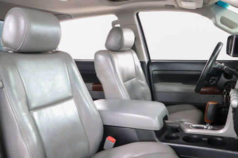 Used 2011 Toyota Tundra Limited image 30