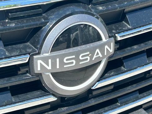 Used 2025 Nissan Rogue SV image 10