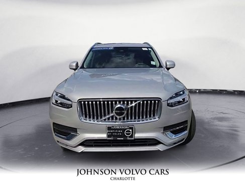 Certified 2025 Volvo XC90 B5 Core image 9