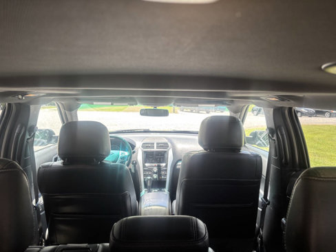 Used 2015 Ford Explorer XLT w/ Equipment Group 202A image 19