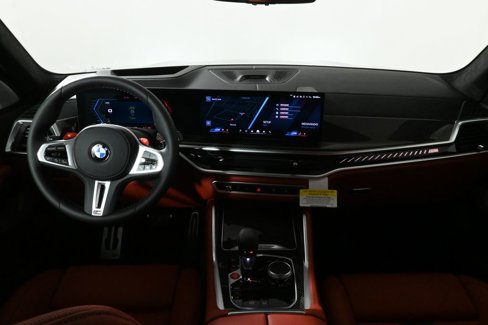 Used 2026 BMW X5 M Competition w/ Executive Package image 17