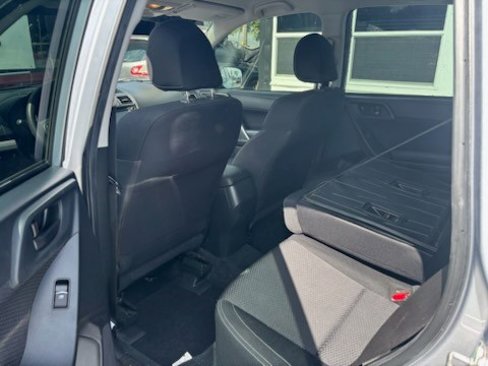 Used 2017 Subaru Forester 2.5i w/ Alloy Wheel Package image 9