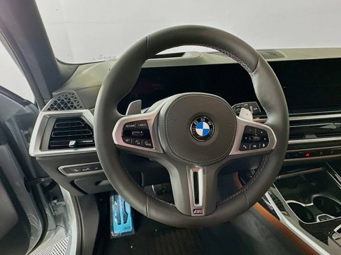 New 2026 BMW X7 M60i w/ Executive Package image 15