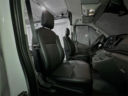 New 2025 Ford Transit 250 148 Medium Roof image 28