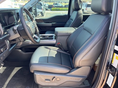 New 2025 Ford F250 Lariat w/ Chrome Package image 13
