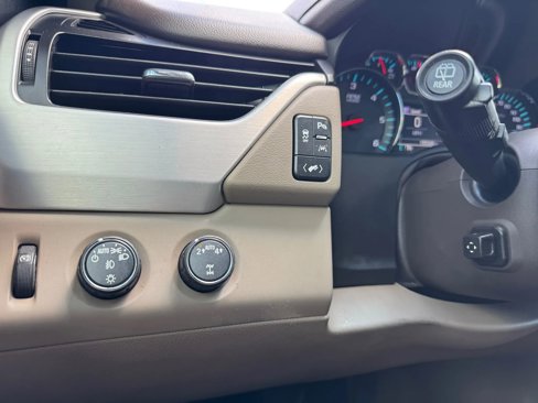 Used 2018 GMC Yukon SLT w/ Open Road Package image 16