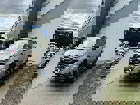 New 2025 Subaru Forester Limited image 9