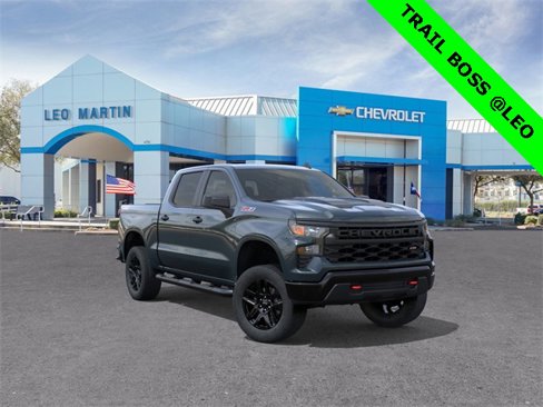 New 2026 Chevrolet Silverado 1500 Custom Trail Boss w/ LPO, Dark Essentials Package image 1
