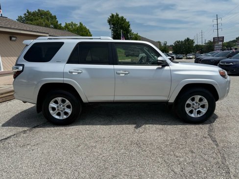 Used 2018 Toyota 4Runner SR5 Premium image 2