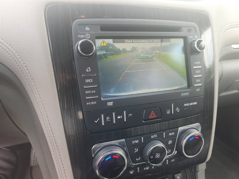Used 2017 Chevrolet Traverse Premier image 18