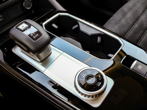 New 2025 Mitsubishi Outlander AWD image 24