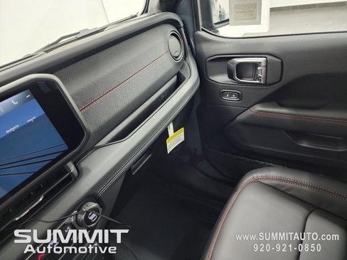 New 2025 Jeep Wrangler Unlimited Rubicon image 13