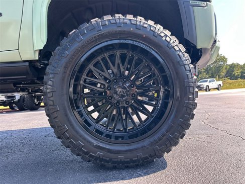 New 2025 GMC Sierra 2500 Denali w/ Denali Reserve Package image 13