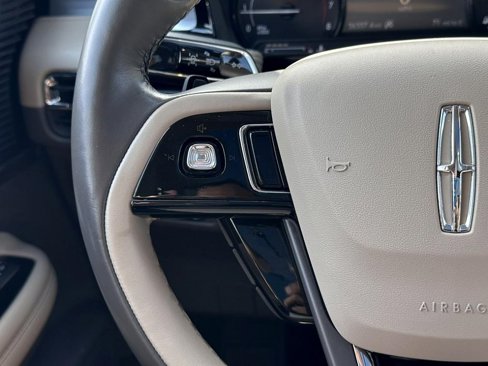 Certified 2022 Lincoln Corsair AWD w/ Premium Package image 26