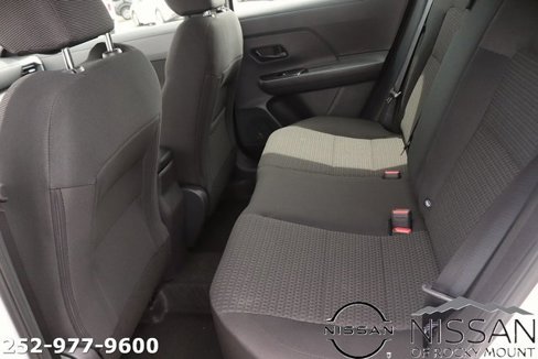 Used 2025 Nissan Kicks S image 14