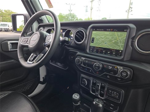 Certified 2023 Jeep Wrangler Sahara image 8