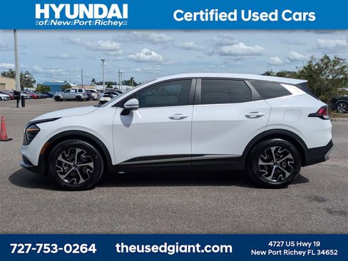 Used 2025 Kia Sportage EX image 2