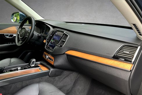 Certified 2024 Volvo XC90 B6 Plus w/ Protection Package Premier image 22