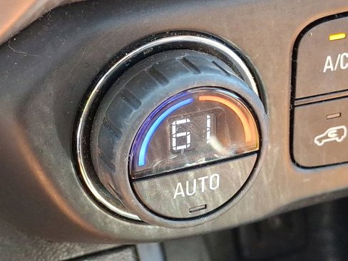 Used 2017 GMC Acadia SLT image 18