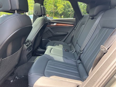 Used 2023 Audi Q5 2.0T Premium w/ Convenience Package image 14