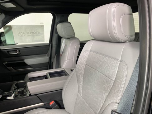 New 2025 Toyota Tundra Limited image 9