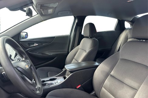Used 2022 Chevrolet Malibu LT image 9