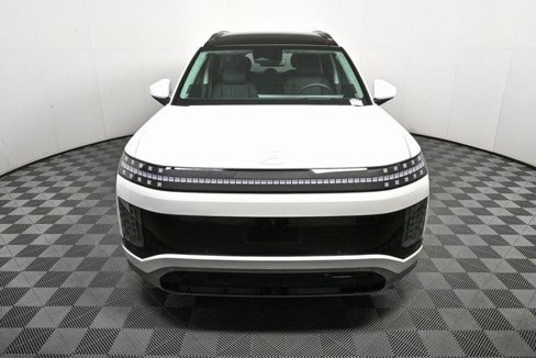 New 2026 Hyundai Ioniq 9 Calligraphy image 10
