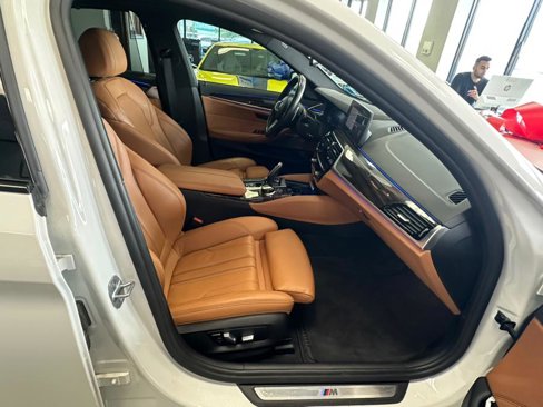 Used 2022 BMW 530i xDrive w/ Executive Package image 33