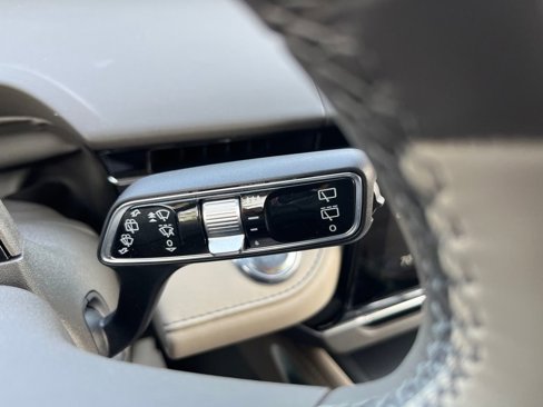 Used 2024 Lincoln Nautilus Premier image 30