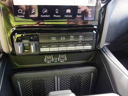 New 2026 RAM 4500 Laramie image 37