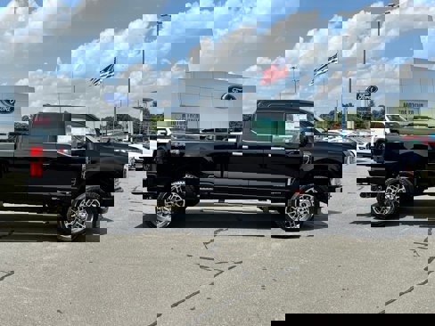 New 2025 Ford F250 Platinum w/ Platinum Plus Package image 24