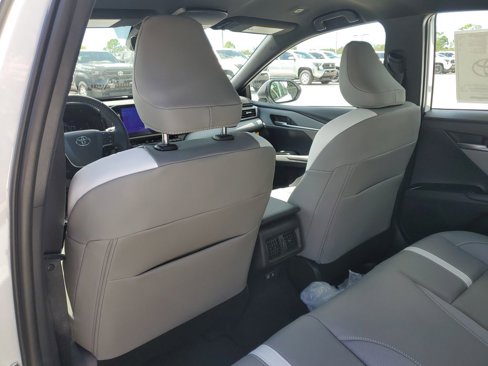 New 2026 Toyota Camry SE image 17