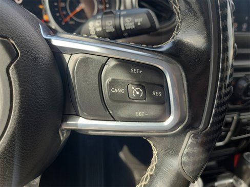Used 2020 Jeep Wrangler Unlimited Sahara image 28
