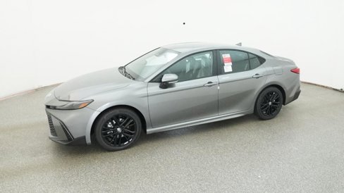New 2026 Toyota Camry SE image 2