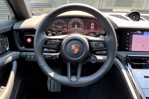 New 2025 Porsche Panamera 4 image 7