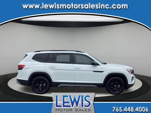 Used 2025 Volkswagen Atlas Peak Edition SE image 1