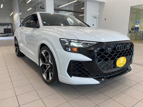 New 2025 Audi RS Q8 performance image 1