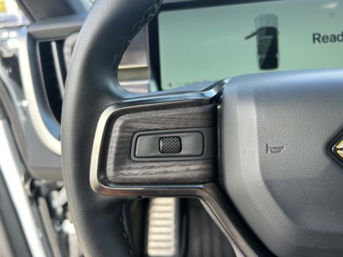 Used 2024 Rivian R1S Adventure image 17