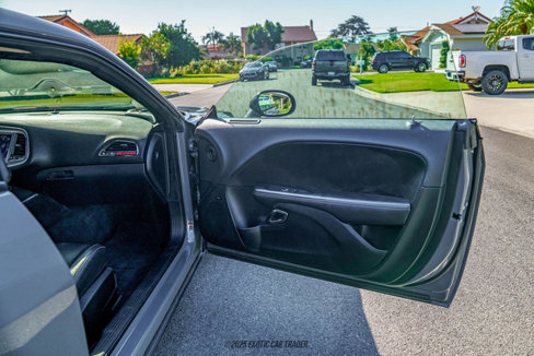 Used 2018 Dodge Challenger SRT Hellcat image 29