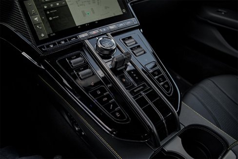 New 2026 Aston Martin V8 Vantage Coupe image 29