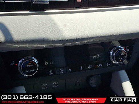 New 2025 Mitsubishi Outlander SE image 11