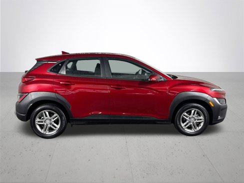 Used 2023 Hyundai Kona SE image 5