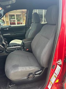 Used 2018 Toyota Tacoma SR5 image 8