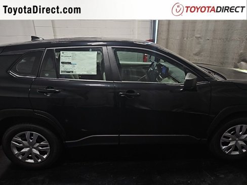 New 2025 Toyota Corolla Cross L image 9