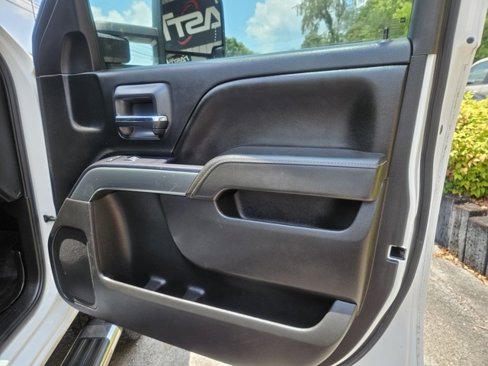 Used 2015 Chevrolet Silverado 2500 LT w/ LT Convenience Package image 15