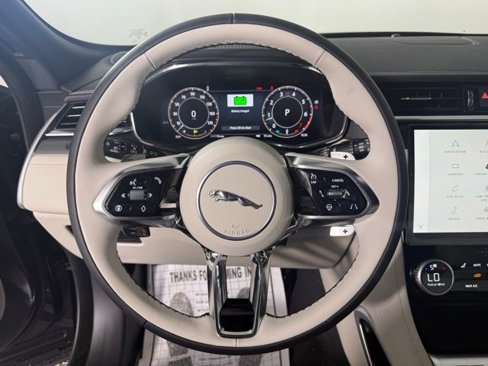 New 2026 Jaguar F-PACE R-Dynamic S image 16