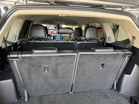 Used 2024 Volkswagen Atlas SE image 43