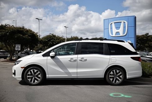 New 2026 Honda Odyssey EX-L image 5