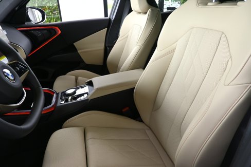 New 2025 BMW X3 xDrive30i w/ Premium Package image 9