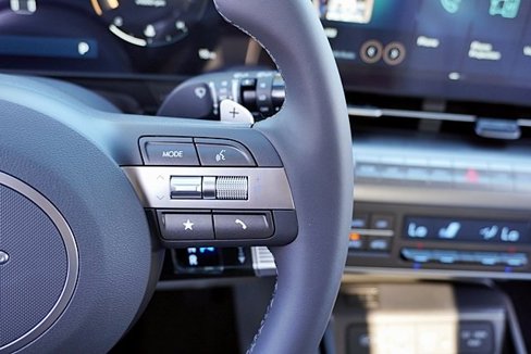 New 2026 Hyundai Kona SEL Premium image 40